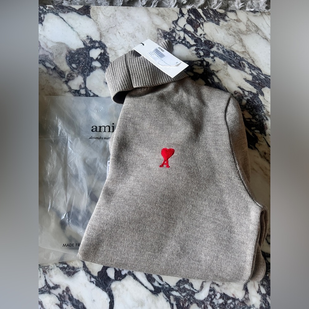 NEW W/ TAGS AMI Beige Ami Turtleneck